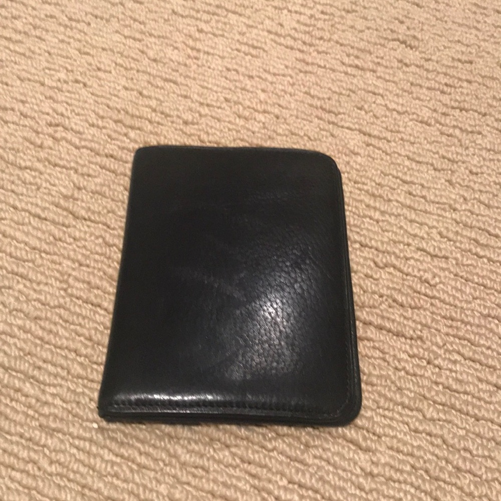 Black leather passport wallet - Picture 2 of 3